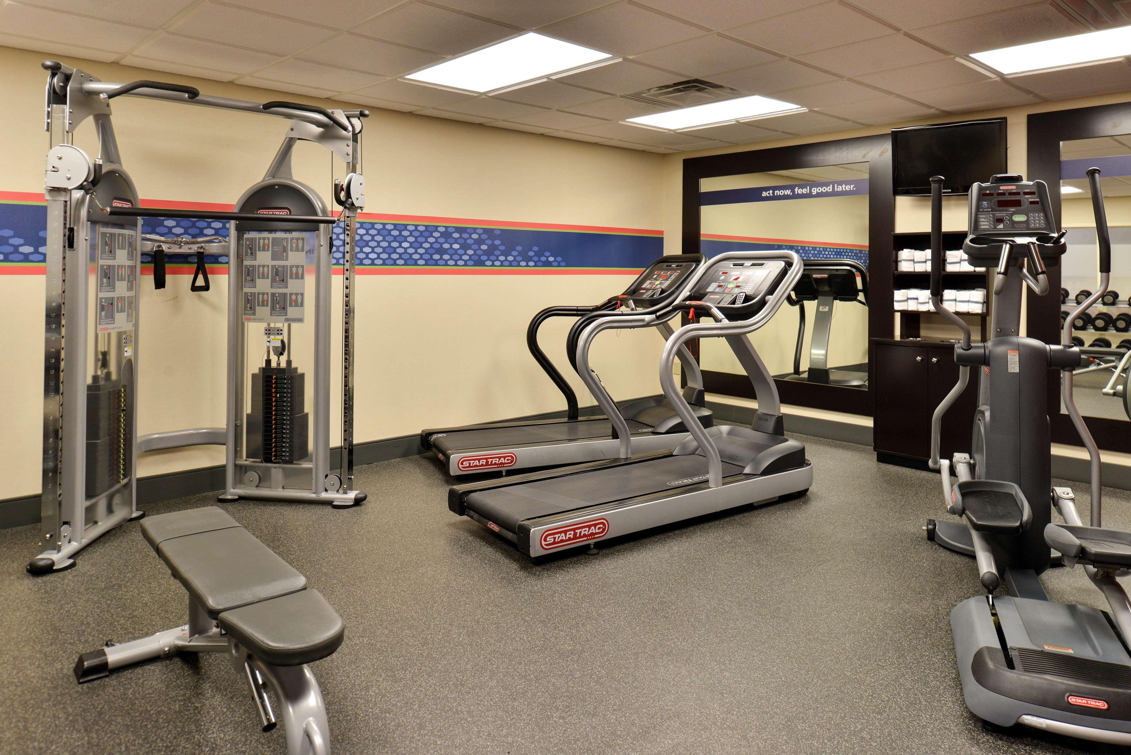 Hampton & Dayton-vandalia Hotel Murlin Heights