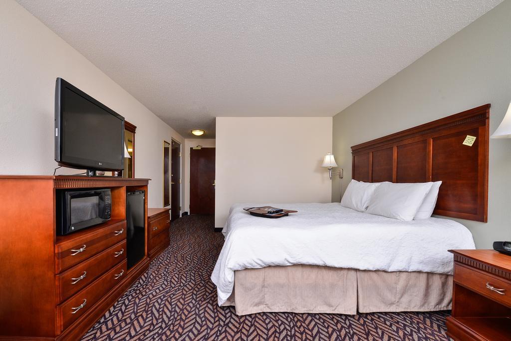 Hotel Hampton & Dayton-vandalia 3*